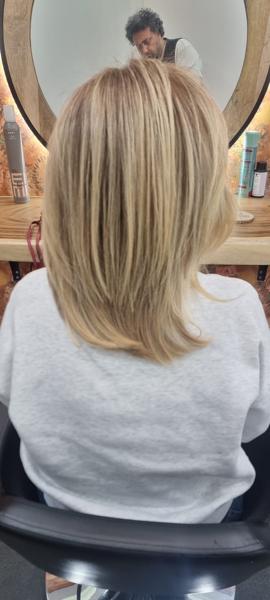 Hair extensions gezet bij Hairstudio Veghel