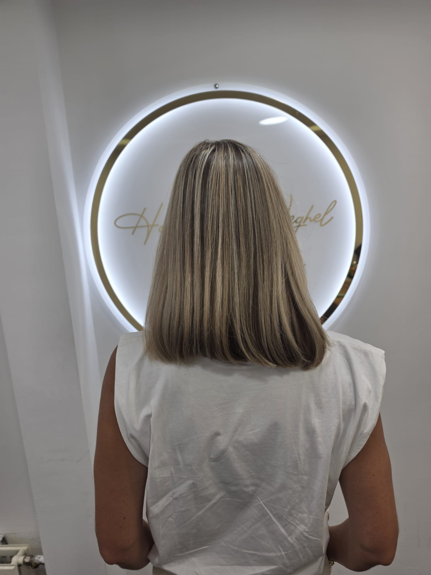 Hair extensions gezet bij Hairstudio Veghel