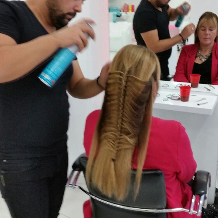 Hair extensions gezet bij Hairstudio Veghel